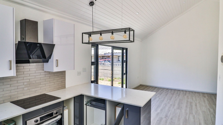 4 Bedroom Property for Sale in Kleinmond Western Cape